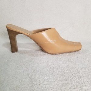 Madeline tan square toe heeled shoes like new